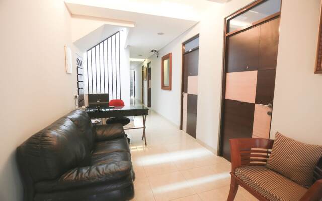 OYO 2323 The One Residence Syariah