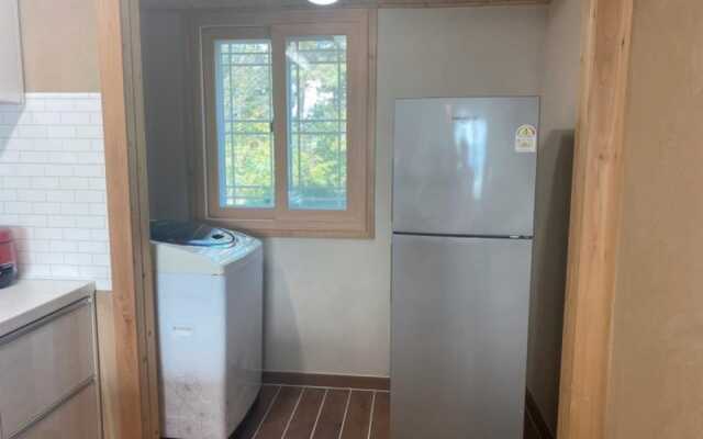 Sacheon Seopo Beach Pension