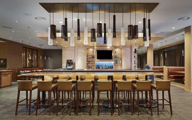 DoubleTree by Hilton Hotel & Conference Centre Regina
