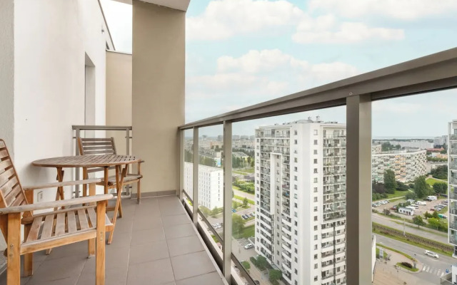 17th Floor Gdansk Apartment by Renters