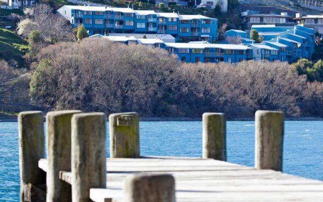Spinnaker Bay Apartments