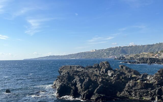 LG Casa Indipendente Acireale Mare