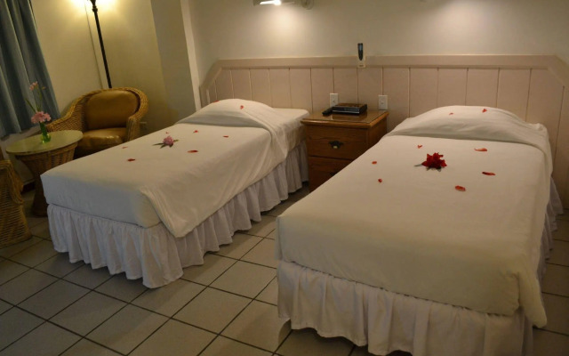West Plaza Hotel by the Sea