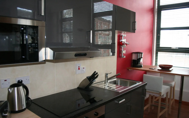 Hogg & Mitchells Apartments