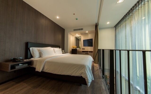 Lit Bangkok Hotel