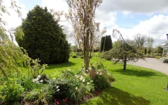 Westwood Country House