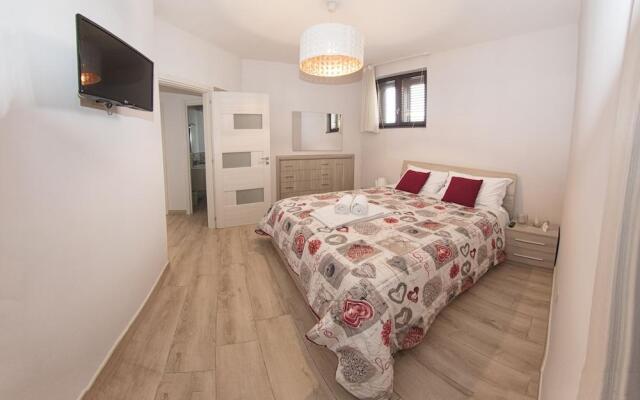 Villa C Luxury Estate