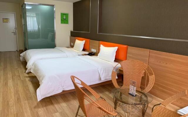 7Days Inn Yingshang Lan-Star building materials market