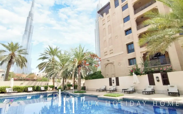 LUX  Modern Residence across Dubai Mall