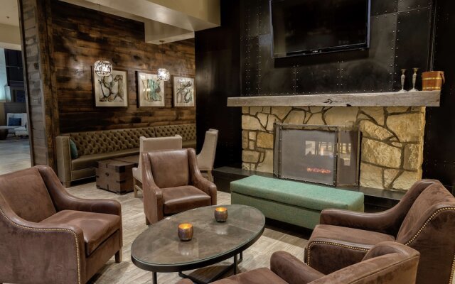 Embassy Suites Tulsa I-44