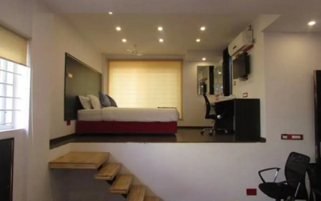 Roo Luxury Boutique Hotel
