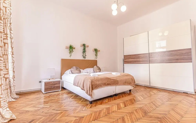 Modern 2BR Apartment Central Long Stay