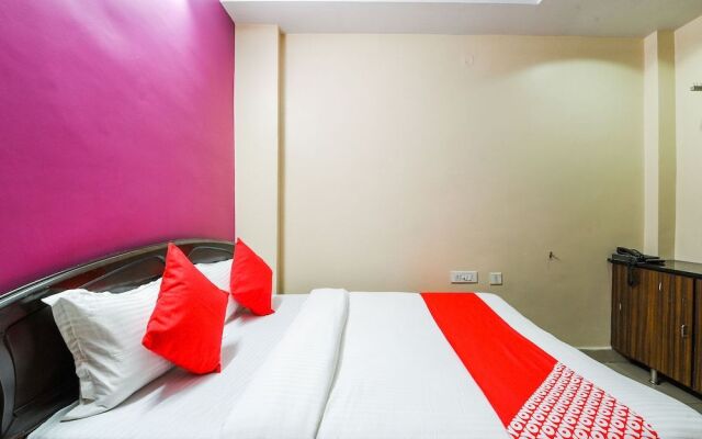 OYO 22116 Savera Inn Lodge