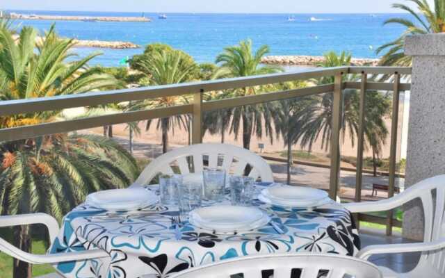 Apartamento Vista a la Piscina Para 6 Personas en Cambrils