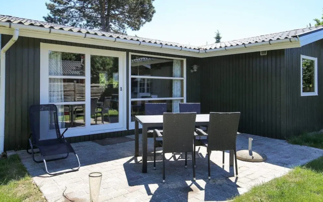 4 Person Holiday Home in Store Fuglede