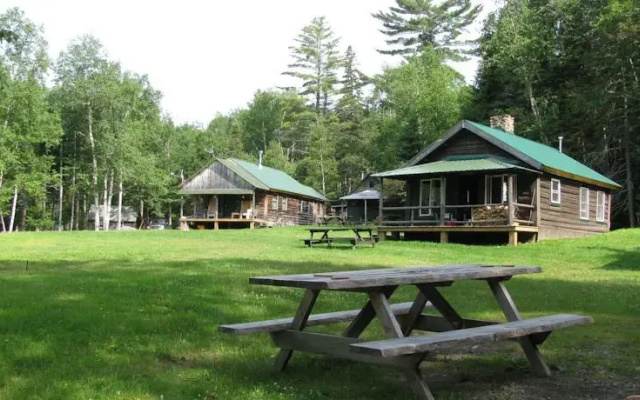 Bulldog Camps & Lodge