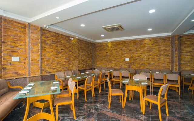 OYO 16123 Chandana Deluxe