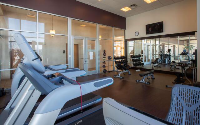 DoubleTree by Hilton Bay City - Riverfront