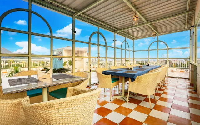 Mordern Rooftop Restro and Pool at Udaipur
