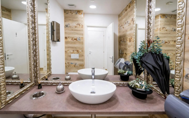 Studio One Accommodation Suites