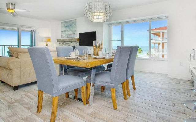Shore House 502