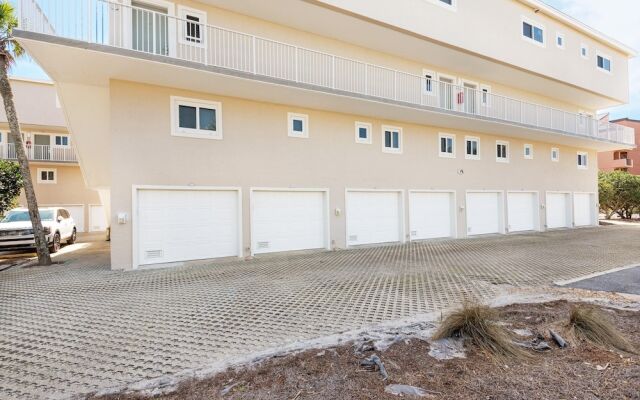 Starboard Village 521