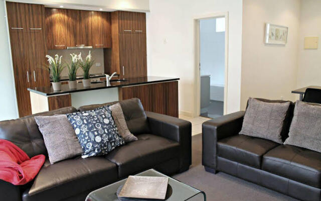 Adelaide Dresscircle Apartments - Gover Street