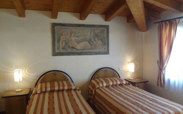 Villa Noce - Guest House