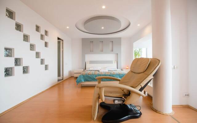 Nicopole Apartment