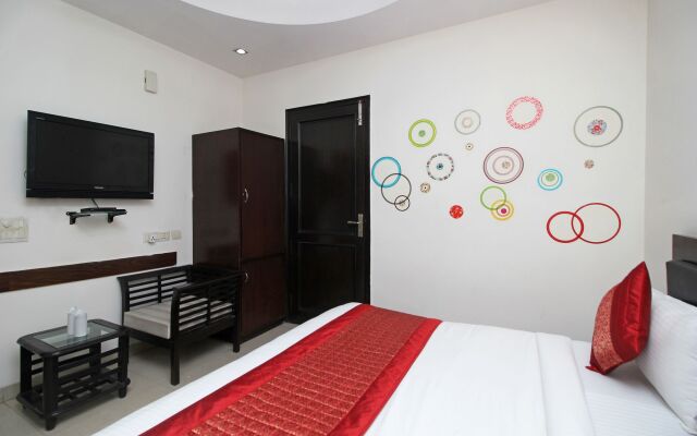 OYO 9030 Hotel Delhi Airport Plaza