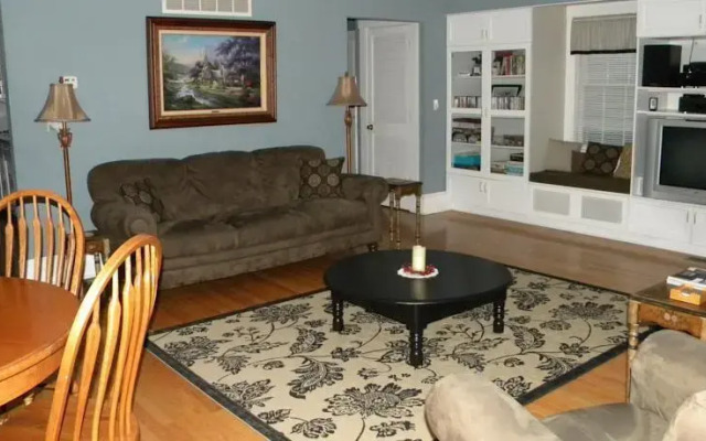 Somewhere Inn Time Bed & Breakfast