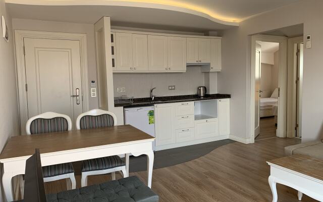 Define Beach Suites
