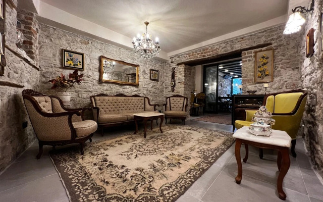 Sakli Tas Konak Otel