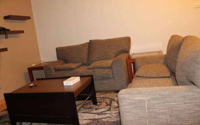 Al Ballouti Hotel Suites