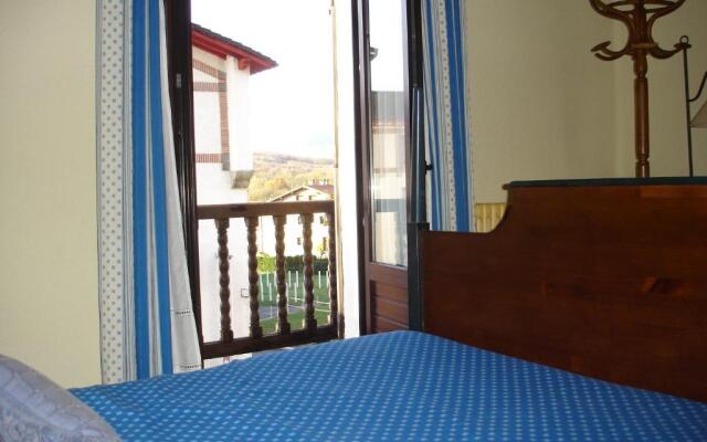 Hostal Ayestaran II