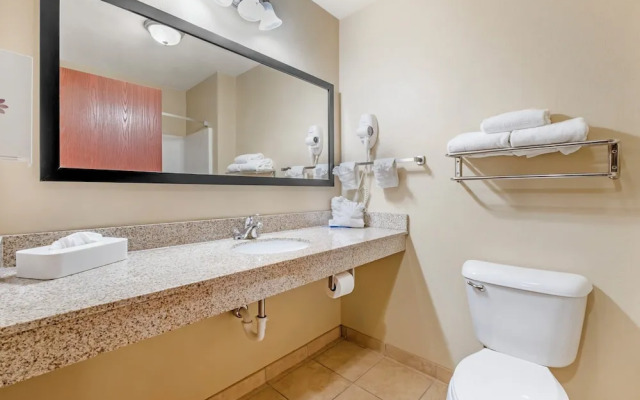 Red Roof Inn Charlestown