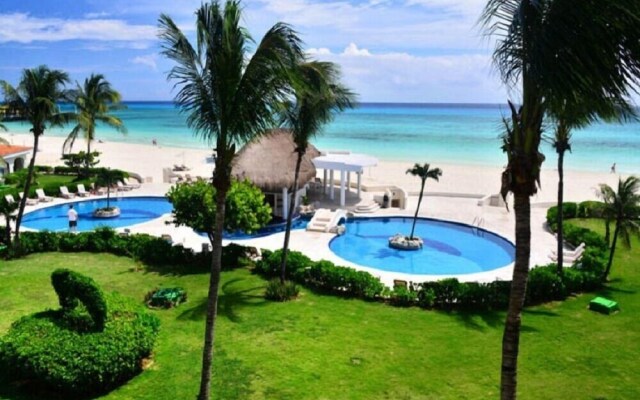 Xaman Ha Condominium by ChezPlaya