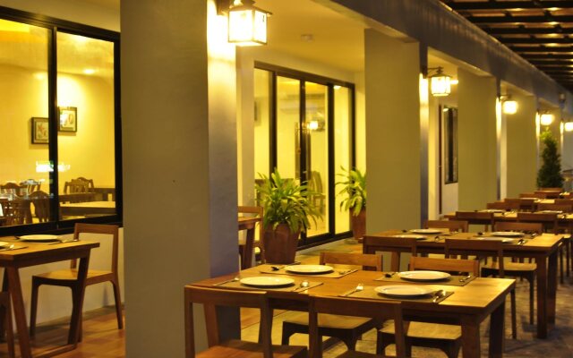 Phranang Place Hotel
