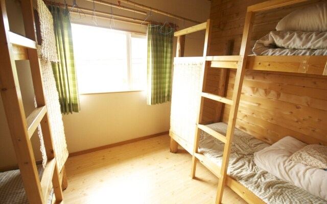 Guesthouse Gurigura - Hostel, Caters to Women