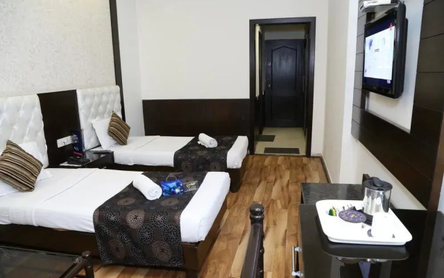 Hotel Parbhat Inn