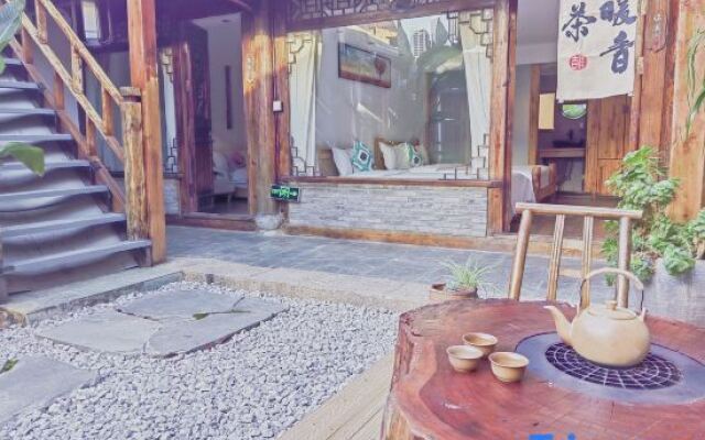 Lijiang Nianji 1913 Travel Theme Inn