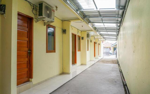 OYO 2401 Ardini Residence