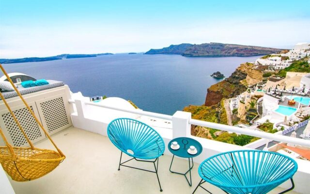 Kaleidoscope Cave Houses Oia