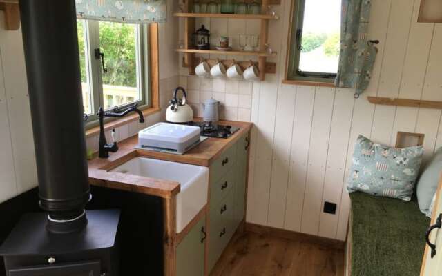 Rose Shepherds Hut