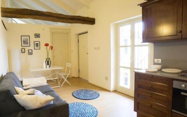 Mini ..Luxury Apartment..White