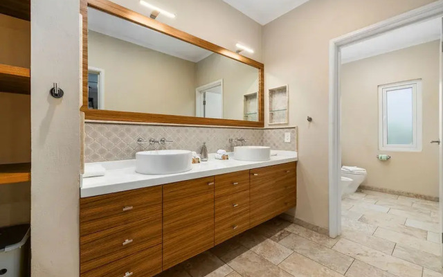 Amazing 4BR 3BA Villa Palm Beach w NEW Pool