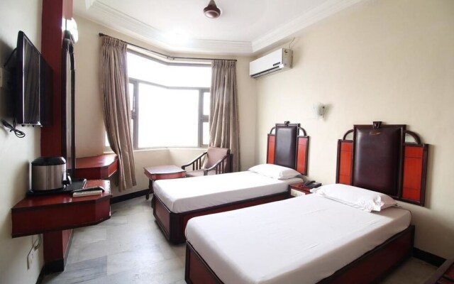 Hotel Naveen