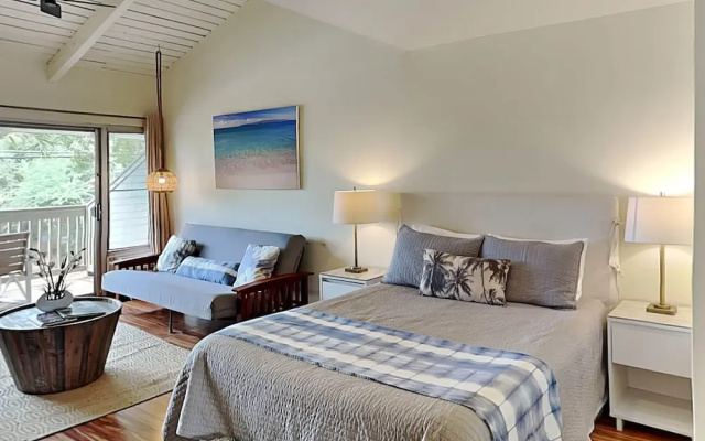 Kihei Bay Surf A209