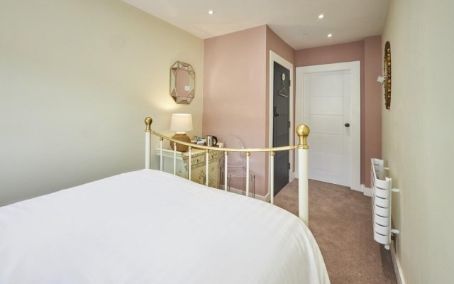 host stay room 1 the believe boutique
