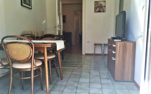 Klarina Apartments